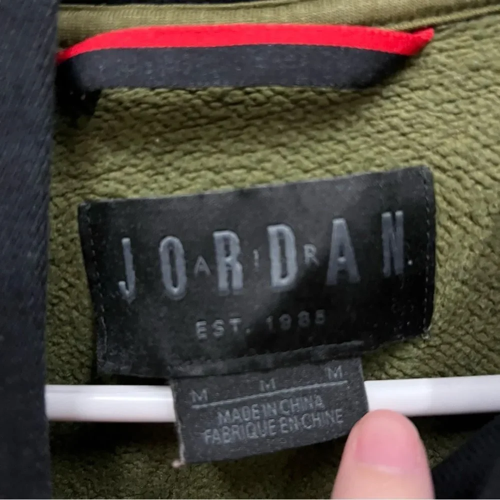 Air Jordan Sportswear Greatest Fleece Pullover Colorblock Sweatshirt hoodie MED